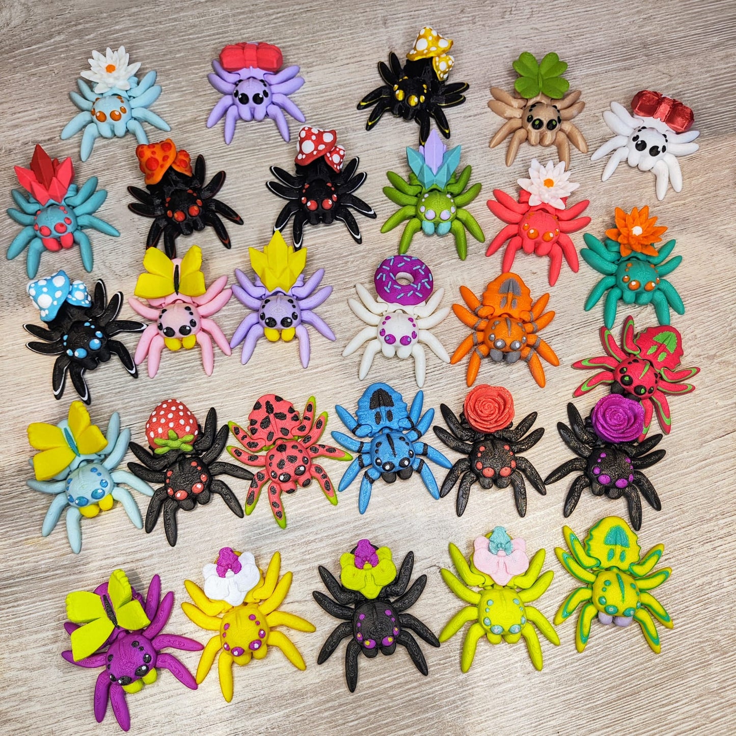 Small Mystery Spider Web Egg – 3D Printed with 3 Random Spiders