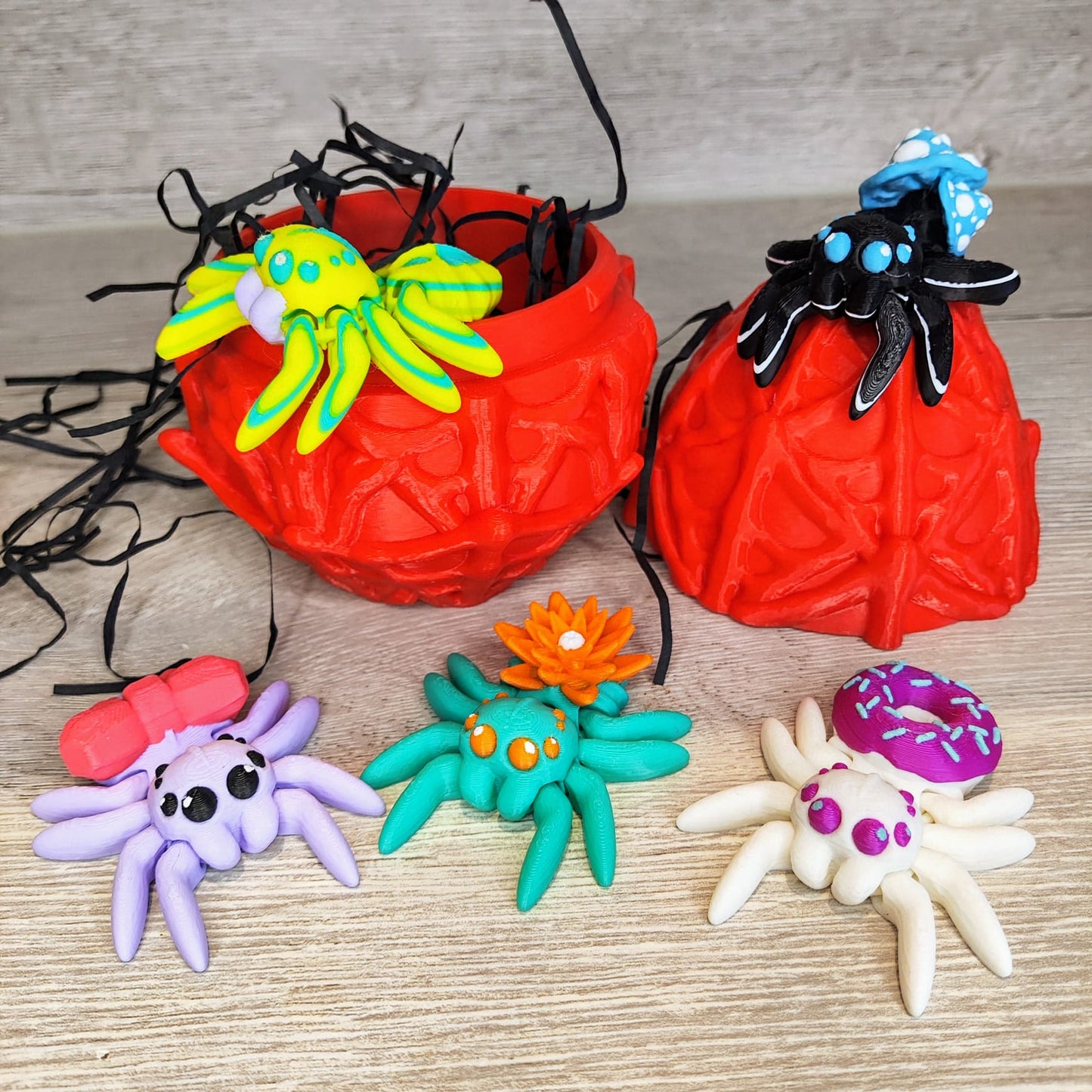Mystery Spider Web Egg – 3D Printed with 5 Random Spiders