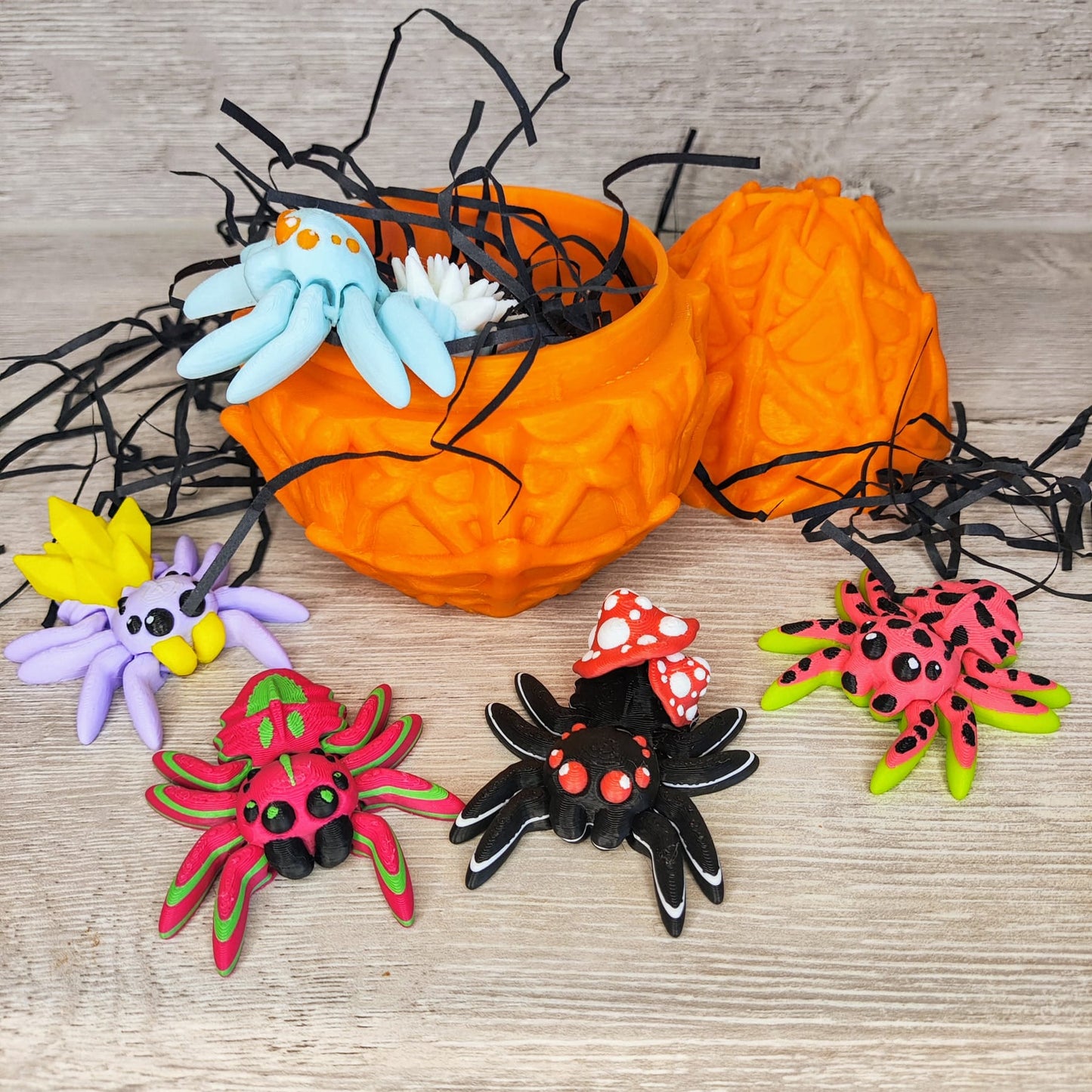 Mystery Spider Web Egg – 3D Printed with 5 Random Spiders