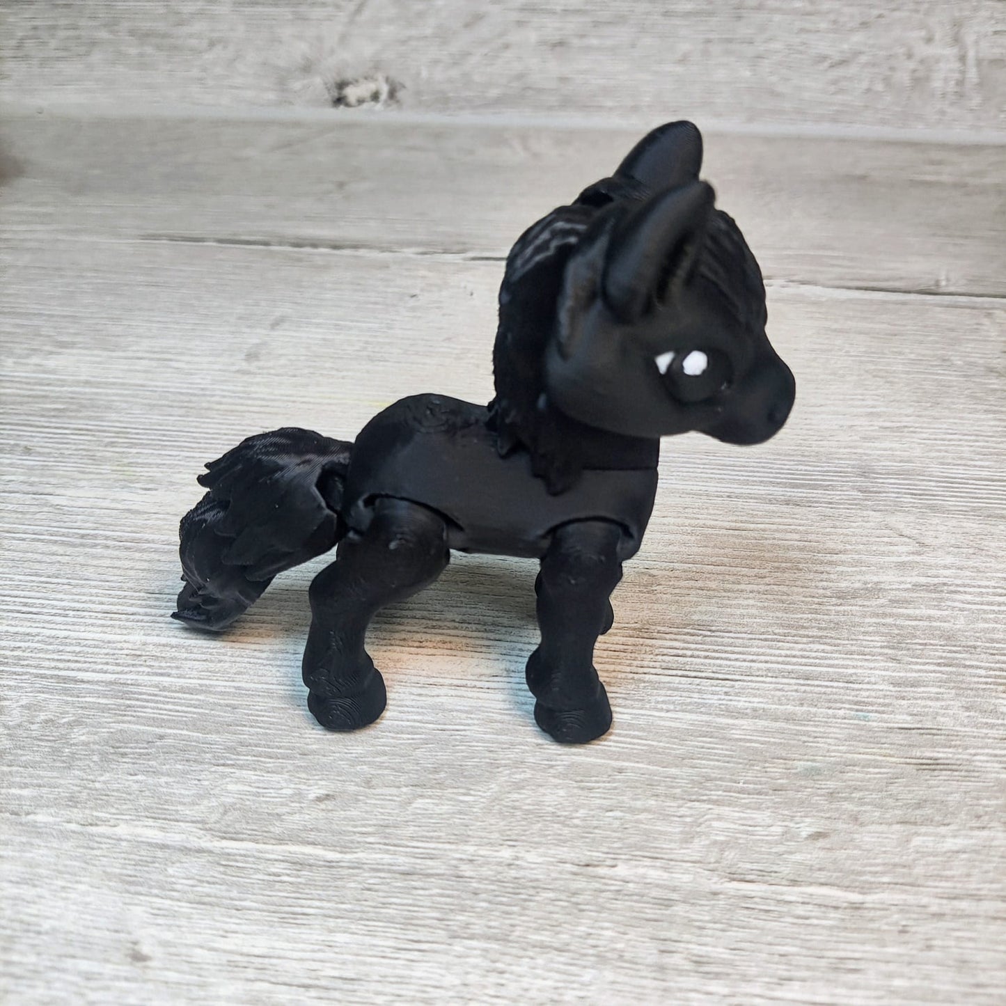 Tiny Horse – 3D Printed Fantasy Figure by Cinderwing3D