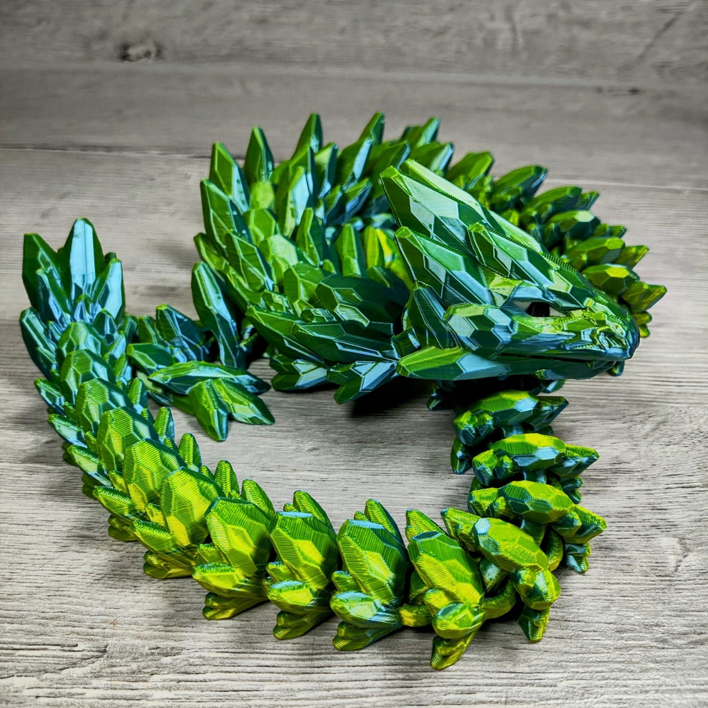 Gemstone Dragon – A Majestic 3D-Printed Fantasy Creation