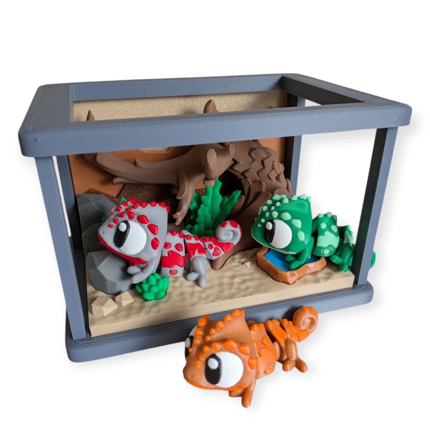 Chameleon Tank Diorama Set – Articulated 3D Printed Display